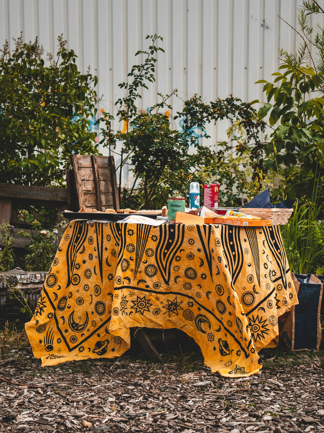 Cotton Block Print Tablecloths: How to Compare Pattern, Size, and Table Shape