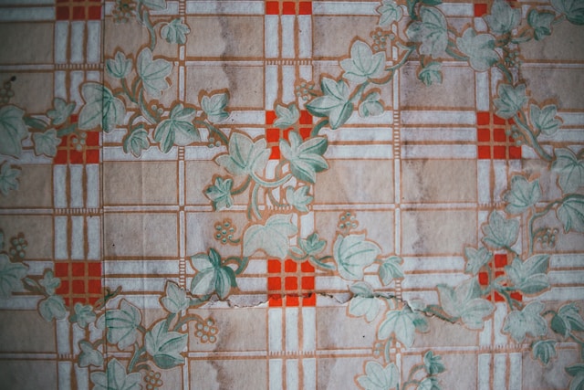 How to Style Floral Block Print Tablecloths Without Overdecorating the Table