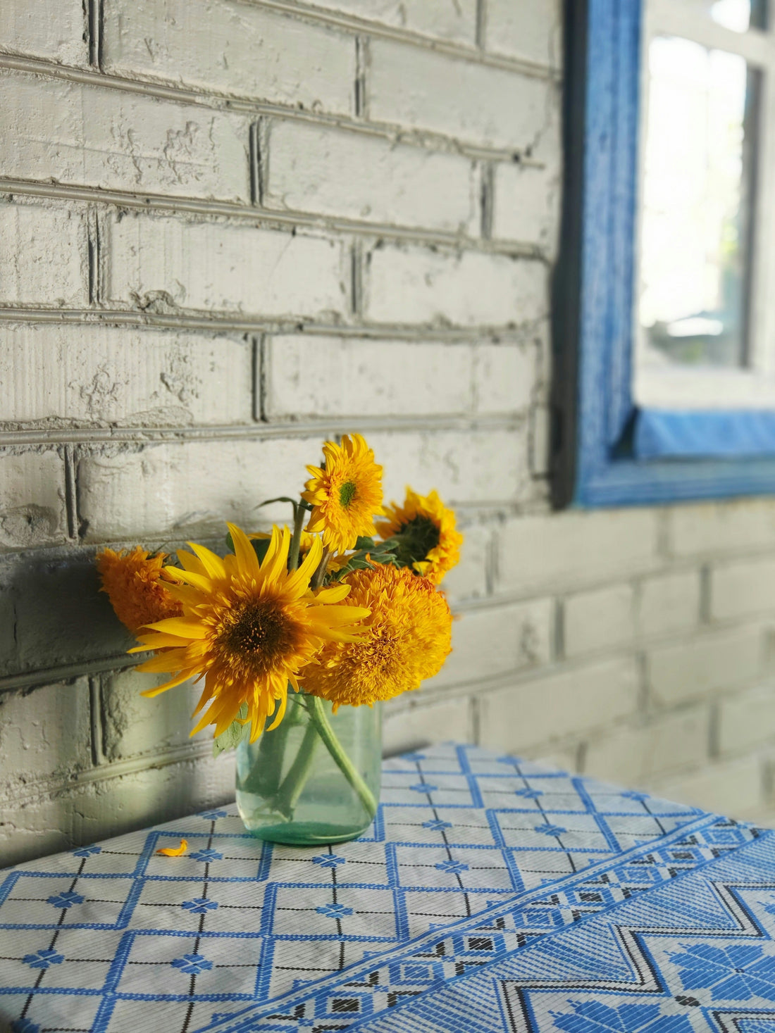Blue Block Print Tablecloths: Styling Ideas for Spring, Summer, and Coastal Dining
