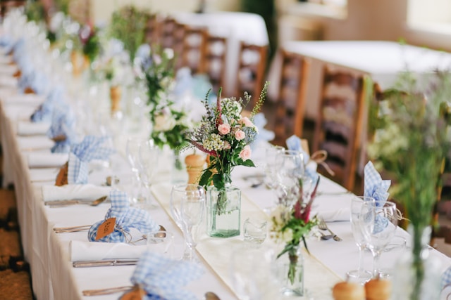 Cheesecloth Table Runners: What to Know About Gauze Texture and Draping