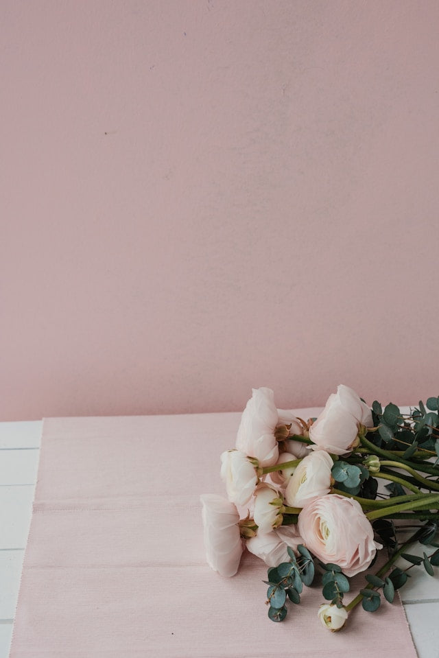Dusty Pink Table Runners: How to Style Romantic and Spring Events