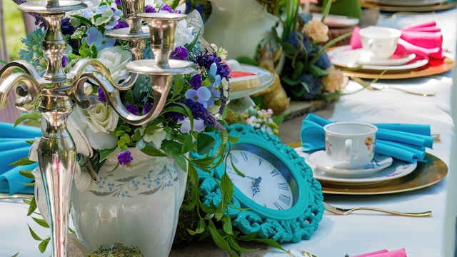How to Create a Color Coordinated Party Table