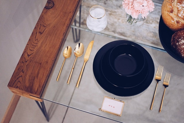 Black and Gold Party Table Ideas for Milestone Birthdays