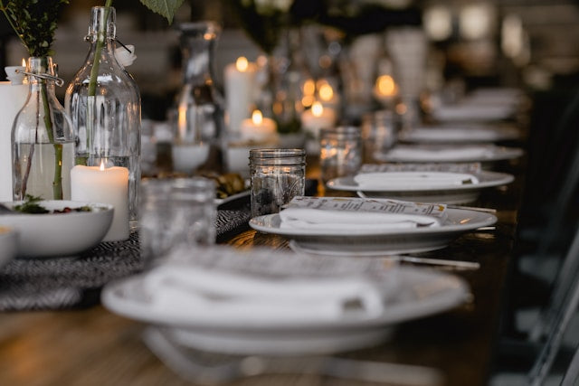 Practical Dinnerware Choices for Large Family Gatherings