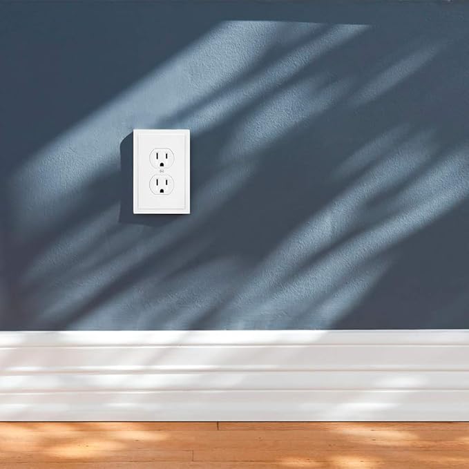 Henne Bery Modern Edge Decorative Wall Plate Switch Plate Outlet Cover, Durable Solid Zinc Alloy (Single Duplex 3PK, White)