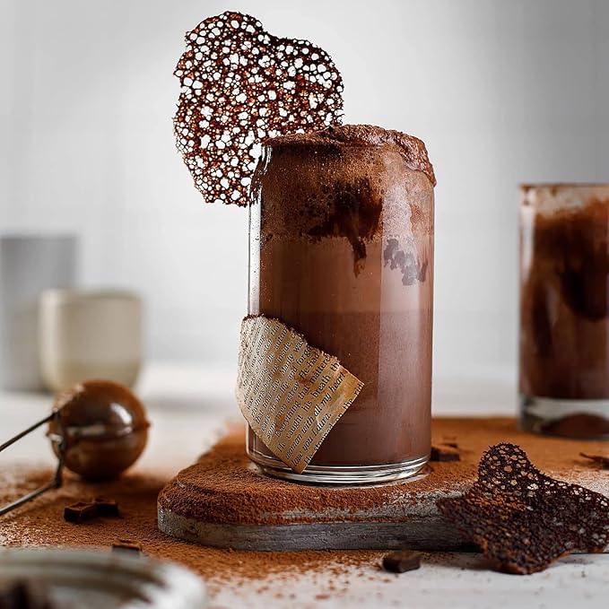 Le'raze Set of 4 Patented Can Shaped® Drinking Glasses with Glass Straws - 16oz Iced Coffee & Tea Glass Cups, Clear Whiskey Soda Tumblers, Beer Glasses.