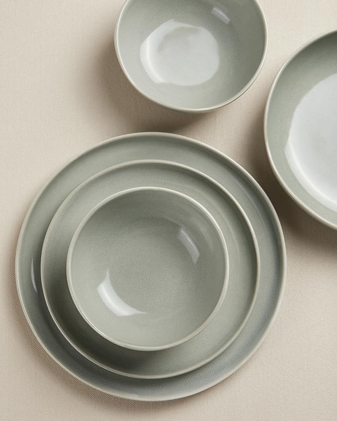 Ceramic Plates and Bowls Set, Everyday Dinnerware Set for 4, Wavy Rim Kitchen Dish Set, Chip Resistant Dishware Sets, Dishwasher Safe Dinner Set, Designed for Simple Meals, Gray Green