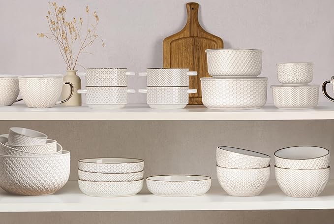 KooK Soup Bowls, Embossed, Ceramic Bowl, for Soup, Cereal and Poke, Microwave & Dishwasher Safe, Cream with Dark Copper Accents, Set of 4, 26 oz, Narbonne Collection