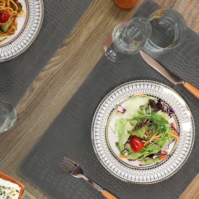 Set of 4 Faux Leather Placemats, PU Table Mats, Waterproof, Stain Resistant, Heat Resistant, Easy to Clean for Kitchen Dining Table,Conference Table
