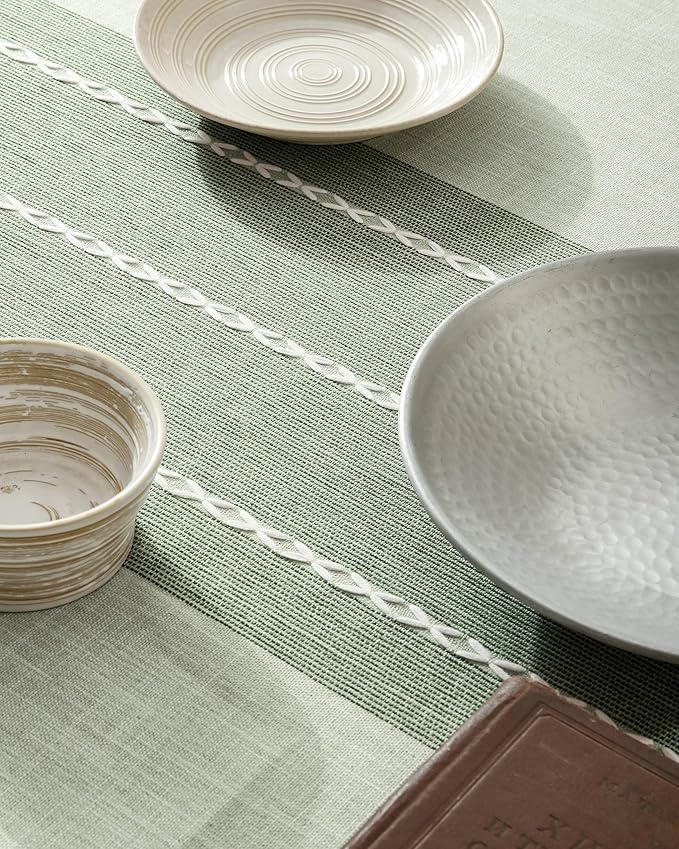 ZeeMart Contrast Linen Round Tablecloth 52 Inch Green, Farmhouse Style Round Table Cloth Heavy Weight Sage Green Tablecloths, Water Resistant Burlap Table Cloths