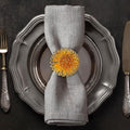 Decozen Set of 8 Gold Napkin Rings in Floral Design, Festive, Table Decor Setting for Holiday, Wedding, Birthday, Kitchen, Home Decor, Housewarming Gift - Thanksgiving & Christmas Gift Decoration
